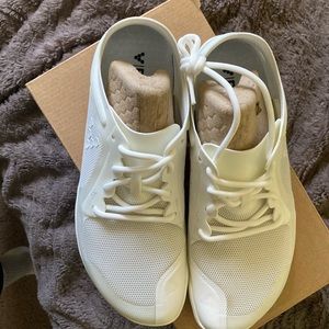 Vivobarefoot white, size 9